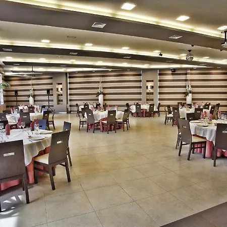 Sierra Hotel 3*